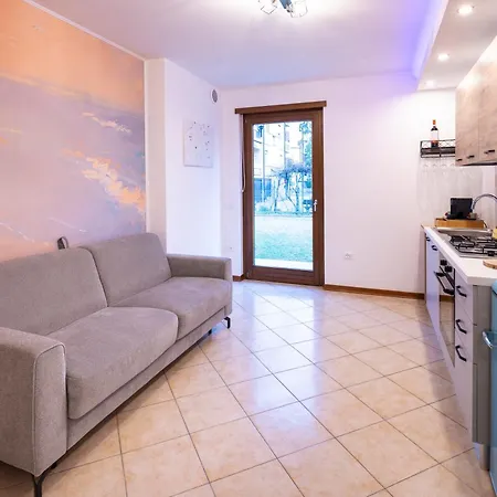 - Luxury With Garden - Apartment